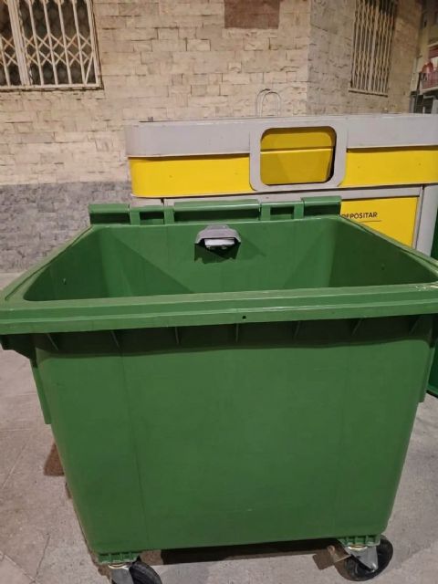 El Ayuntamiento de Blanca impulsa la sostenibilidad urbana con un nuevo sistema para los contenedores