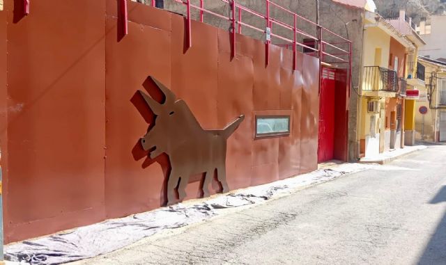 La Feria Taurina de Blanca en honor a San Roque inaugura chiqueros de obra