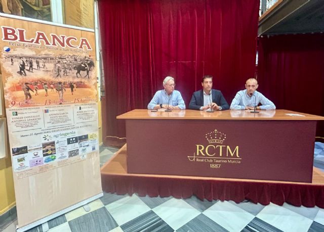 El Ayuntamiento de Blanca presenta la programación de la feria taurina en honor a San Roque 2026