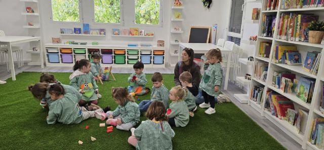 El Ayuntamiento de Blanca inaugura un nuevo espacio para los más peque&ntilde;os en la Estación