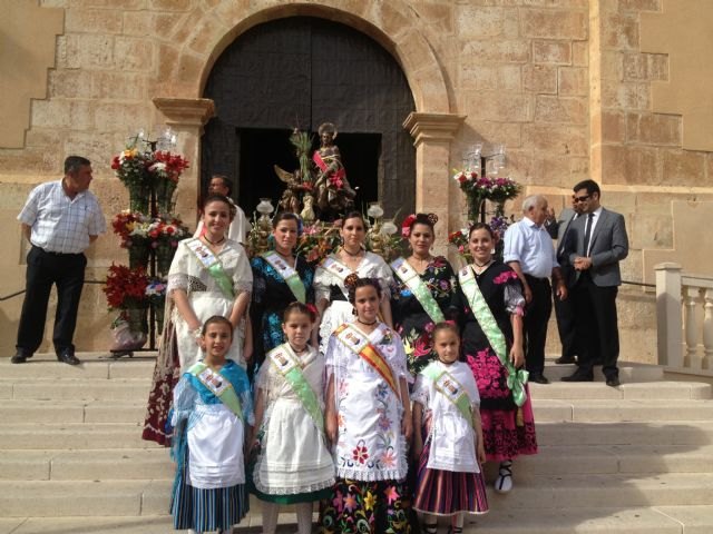 Ofrenda floral, folclore y paella gigante para celebrar el bando huertano blanqueño en honor a san Roque