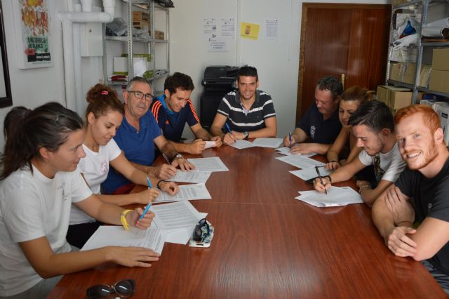 El ayuntamiento de Blanca firma un convenio con los clubes y asociaciones deportivas del municipio