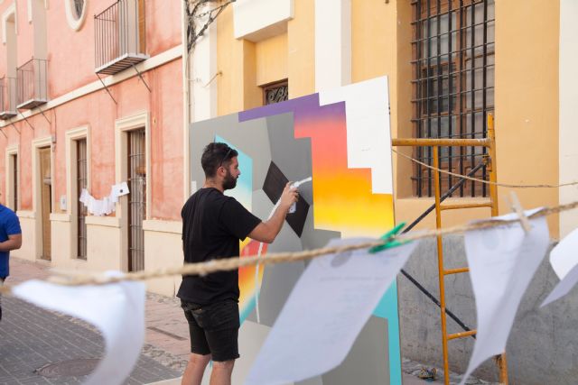 Ángel Toren y Guillermo Molina, ganadores de los concursos de grafiti y poesía del All Day Art de Blanca