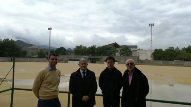 El Alcalde y el Director General de Deportes visitan las instalaciones del municipio