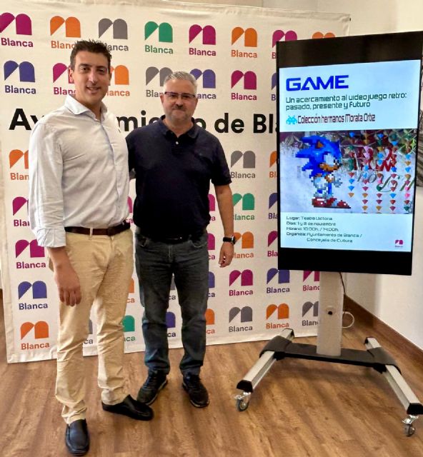 El Ayuntamiento de Blanca promueve el videojuego retro a través de una exposición y de una mesa redonda El Ayuntamiento de Blanca promueve el videojuego retro a través de una exposición y de una mesa redonda